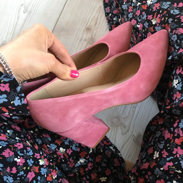 A9273A54-7BCC-41DD-AA73-91C864573B79